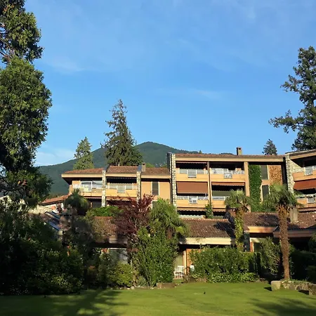 Azalea By Interhome *