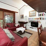 Azalea By Interhome Porto Valtravaglia