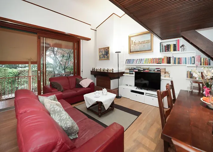 Azalea By Interhome Porto Valtravaglia