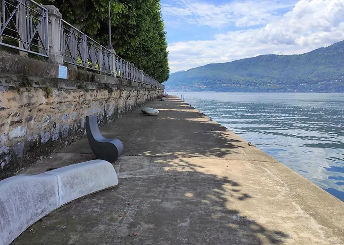 Azalea By Interhome *