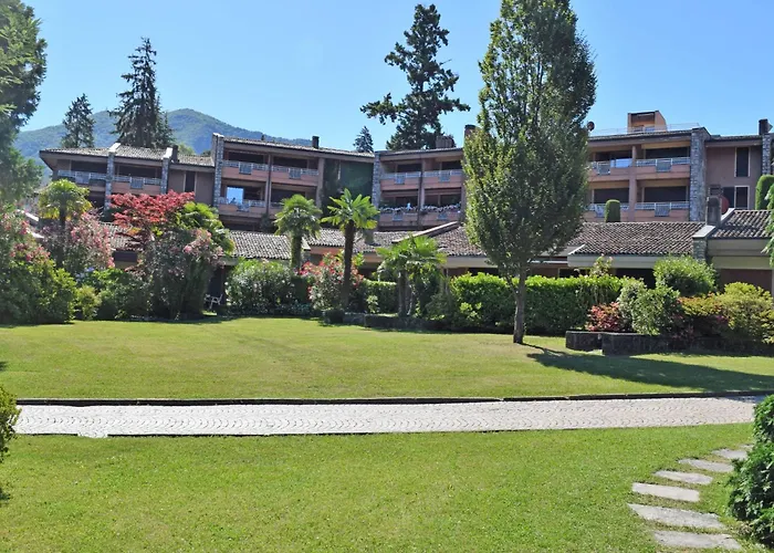 Azalea By Interhome Porto Valtravaglia